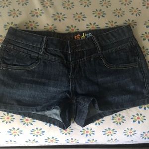Short jean shorts